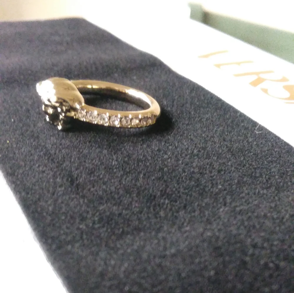 Stunning Versace Ring (Light Gold/Crystal) - Picture 10 of 13